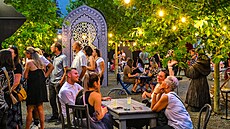 Oblíbený festival Moravské divadelní léto se p�esouvá do areálu Letního kina v...