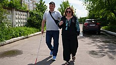 Ivan �ostak v rusko-ukrajinské válce oslepl. Vále�ný veterán nyní vyu�uje...
