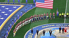 Zahajovací ceremoniál v Los Angeles p�ed zápasem domácích USA s Paraguayí. (13....