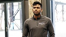 Srílanský o�t�pa� Rumesh Tharanga Pathirage na brífinku p�ed Zlatou tretrou...