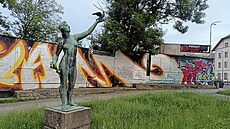 Aktuální podoba sochy (9. �ervna 2026)