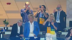 Britská hudební legenda Rod Stewart na zápase mistrovství sv�ta ve fotbale. Jen...