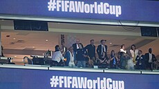 Britská hudební legenda Rod Stewart na zápase mistrovství sv�ta ve fotbale. Jen...