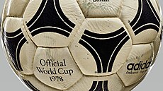 Slavné Tango Riverplate z roku 1978. P�ineslo zcela nový design.