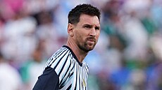 Lionel Messi na rozcvi�ce p�ed úvodním zápasem s Al�írskem na mistrovství sv�ta.