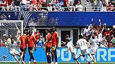 Emam A�úr st�ílí v 19. minut� gól na 1:0 proti Belgii na mistrovství sv�ta.