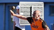 Grand Prix Ústí nad Labem v atletice, veterán Václav Panocha se ve 93 letech...