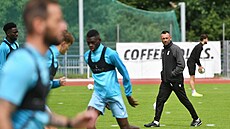 Vpravo David Oulehla, nový kou� FK Ústí nad Labem