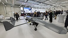 �eský výrobce bezpilotních letadel Primoco UAV otev�el na leti�ti u Písku...