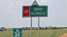 Silni�á�i otev�eli kompletní úsek dálnice D49 mezi Hole�ovem na Krom��í�sku a...