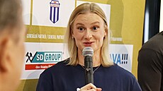 Olympijská vít�zka a mistryn� sv�ta Ameri�anka Kathryn Moonová, která vede...