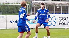 Srbská posila plze�ských fotbalist� Stefan Pirgi� na tréninku