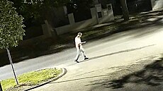Kriminalisté hledají mu�e, který se mohl stát ob�tí loupe�e.