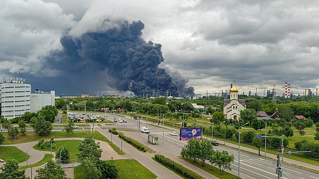 Putin přiznal nedostatek paliva v Rusku, Kreml zvažuje zákaz vývozu nafty