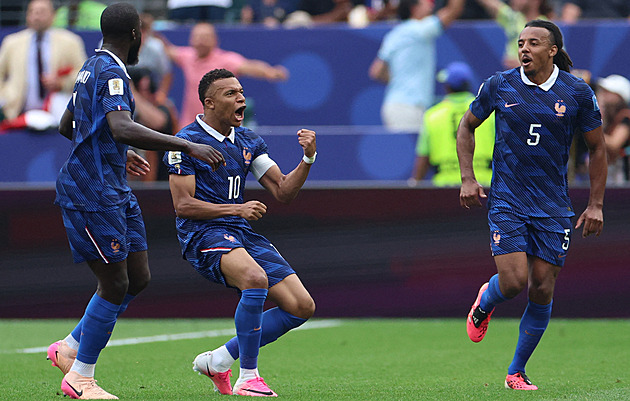 World Cup Semifinals Set: France vs. Spain, Argentina vs. England