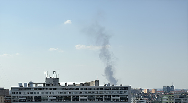 V centru Prahy hořel hotel. Lidé se evakuovali, policie uzavřela okolní ulice