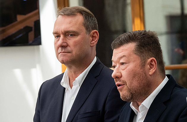 Babiš zrušil radu, která měla řešit zbraně pro Kyjev. S Okamurou jednají v užším kruhu