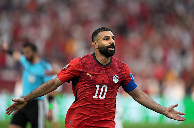 Salah má průšvih kvůli svému Rolls-Roycu. V Anglii dostal půlroční zákaz řízení