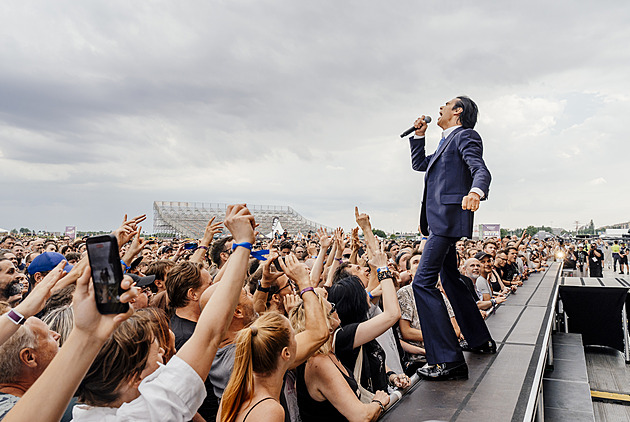 OBRAZEM: Nick Cave si podmanil druhý den Metronomu. Diváci byli v úžasu