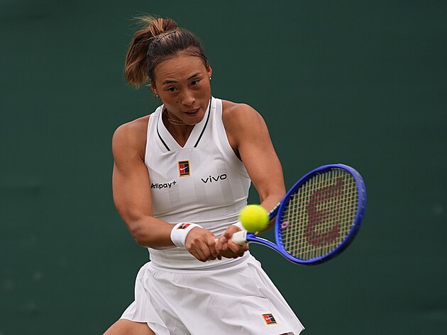 ���anka �eng �chin-wen b�hem prvn�ho kola Wimbledonu.