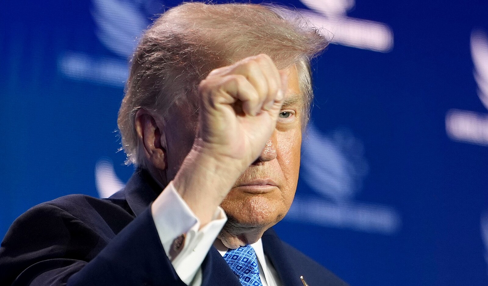 Řešení války na Ukrajině se blíží. Putin cítí tlak, prohlásil Trump