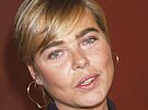 V roce 1984 navíc utrpí p�i ly�ování mnoho�etná zran�ní, váha jí posko�í o...