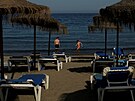 Vlna veder ve �pan�lsku. Lidé se vyrazili koupat. (25. �ervna 2026)