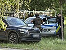 V �elákovicích u Prahy zasahují policisté a zásahová jednotka kv�li ozbrojenému...