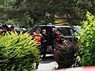 V �elákovicích u Prahy zasahují policisté a zásahová jednotka kv�li ozbrojenému...