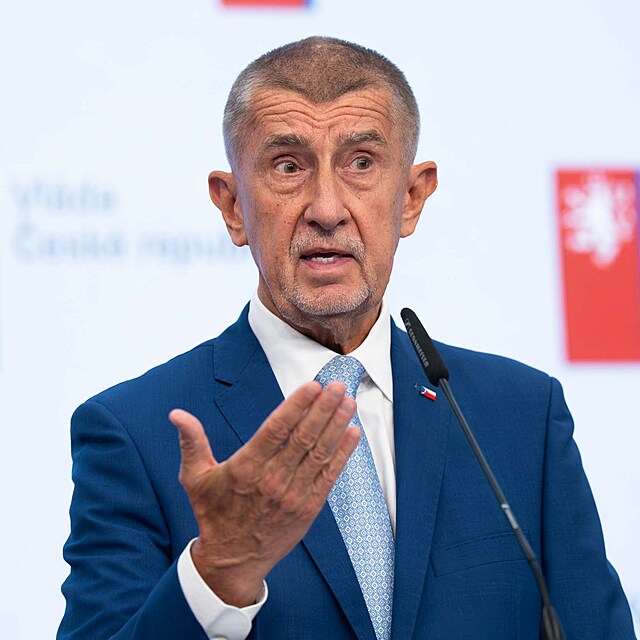 Vl�da rozhodla, �e s sebou nevezme prezidenta Pavla v �ervenci na summit NATO v tureck� Anka�e. Delegaci povede premi�r Andrej Babi�. (22. �ervna 2026)