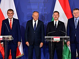 Andrej Babi�, Donald Tusk, Peter Magyar a Robert Fico na sch�zce premiér� zemí...