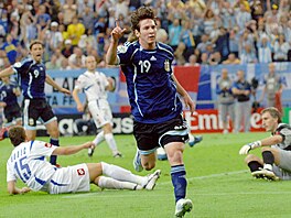 Argentinský fotbalista Lionel Messi slaví gól proti Srbsku a �erné Ho�e na MS...
