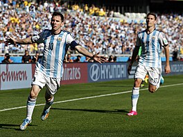 Argentinský fotbalista Lionel Messi slaví gól proti Íránu na MS 2014.