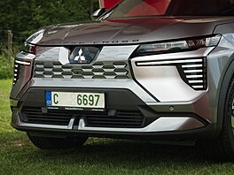 Mitsubishi kempování v Kempu Fousek v Dráchov�