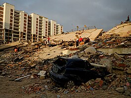 Venezuela se potýká s následky silných zem�t�esení, na pomoc p�ijeli i...