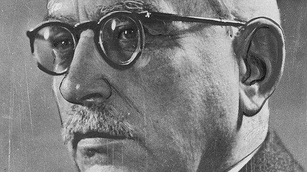 Praotec japonsk� ponorkov� zbran� doktor Hans Techel (1870 � 1944)