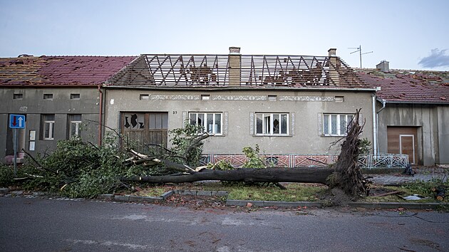 Tehdy a dnes. Před pěti lety se několika obcemi na jižn&iacute; Moravě prohnalo...