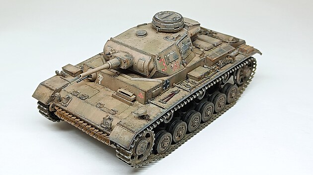 PzKpfW III Ausf. J Libye 1941 � Academy 1/35
