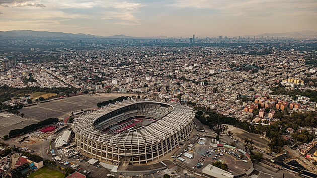 Estadio Azteca a Mexico City v pozad�.