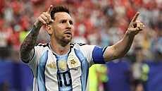 Lionel Messi z Argentiny slaví gól proti Rakousku. Celkov� �lo o jeho 17. trefu...
