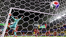 Kolumbijci v nastaveném �ase dostali mí� do portugalské sít�, branka ov�em...