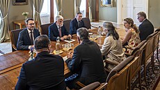 Setkání prezidenta Petra Pavla a zástupc� �T, �Ro a a Evropské vysílací unie...