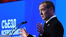 Bývalý ruský prezident a sou�asný místop�edseda Rady bezpe�nosti Dmitrij...