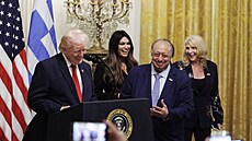 Americký magnát John Catsimatidis s man�elkou Margo nav�tívili prezidenta USA...