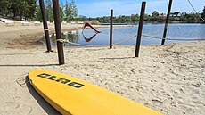 P�írodní koupali�t� u jezera Heidesee v n�meckém m�st� Halle (29. dubna 2022)