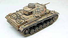 PzKpfW III Ausf. J Libye 1941 � Academy 1/35
