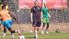 Novým p�ír�stkem v realiza�ním týmu Artisu Brno je  bývalý trenér slávistických...