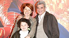 Here�ka Véronique Genestová s man�elem a synem (2004)