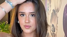 Dcera Ivy Kubelkové p�ekvapila fanou�ky prom�nou. Z dlouhé h�ívy z�stalo...
