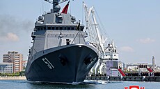 Kim �ong-un se zú�astnil slavnostního uvedení nové vále�né lodi do provozu....